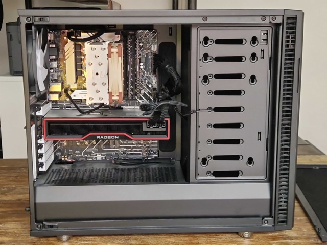 1150834-3 Gaming computer