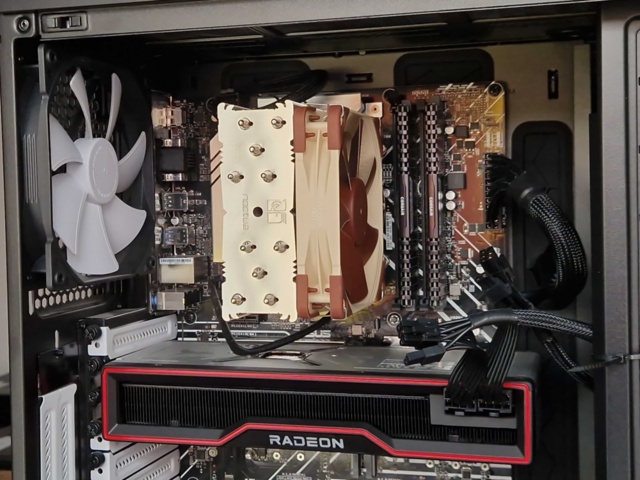 1150834-4 Gaming computer