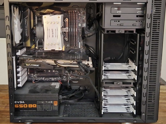 1150853-3 Gaming computer