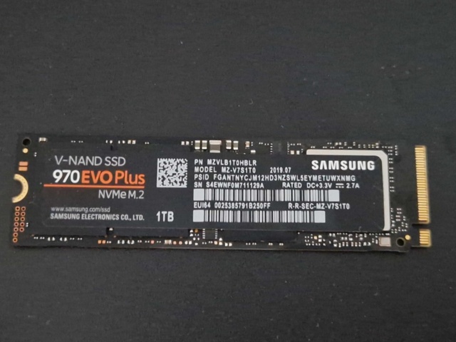 1150853-5 Gaming computer