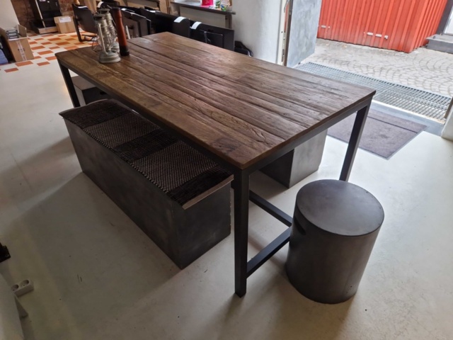 1150854-2 Rustic dining table with bench and stools