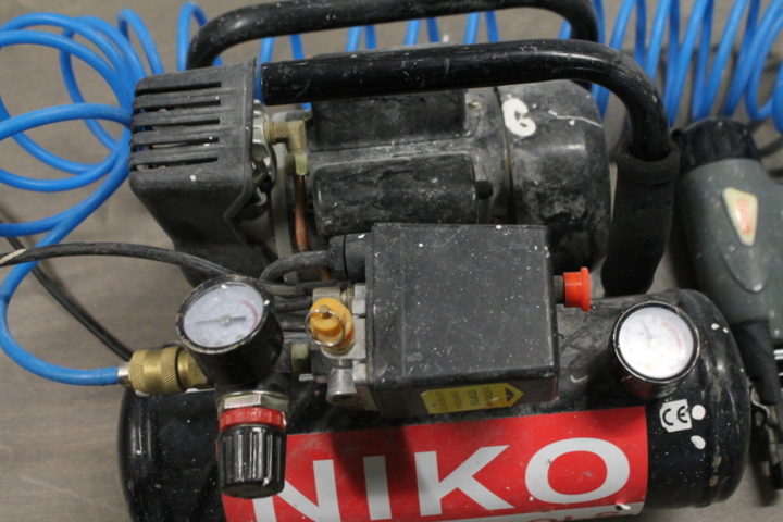 1174578-3 Compressor Niko TA-0304 with nail gun