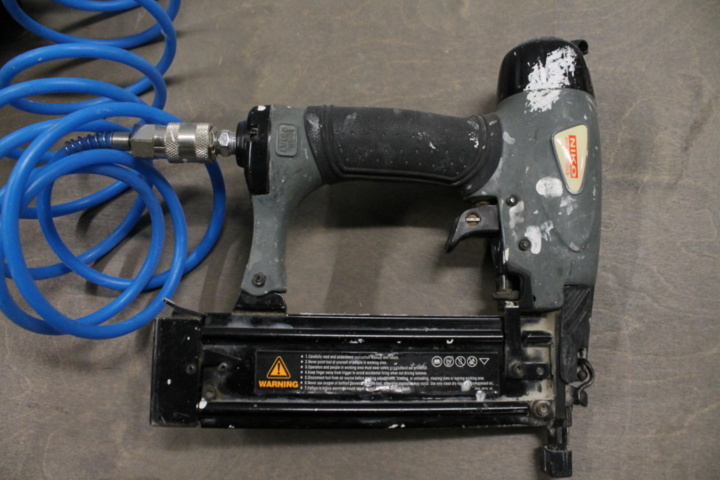 1174578-9 Compressor Niko TA-0304 with nail gun