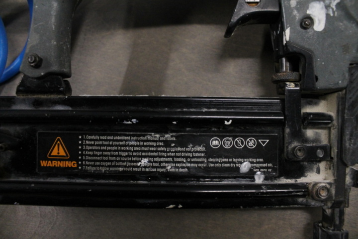 1174578-10 Compressor Niko TA-0304 with nail gun