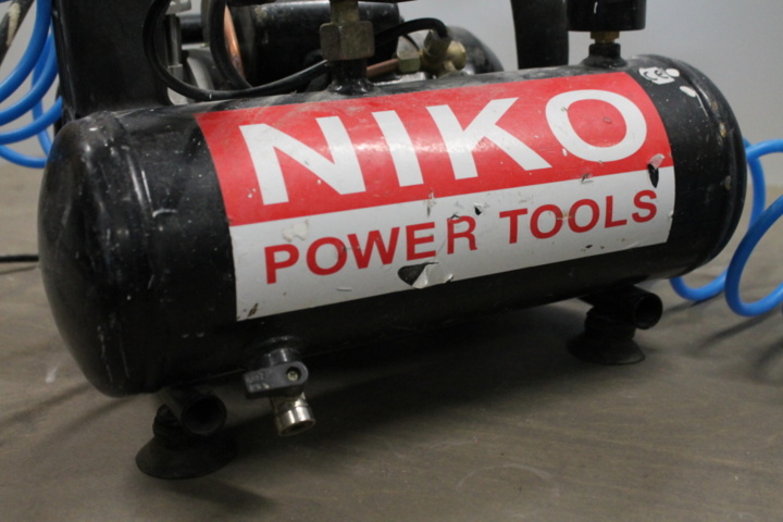1174578-14 Compressor Niko TA-0304 with nail gun