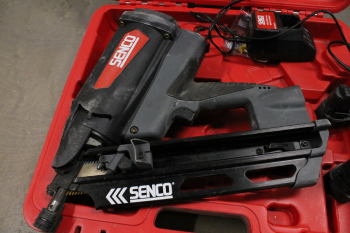 1174579-9 Nail gun Senco SGT90i