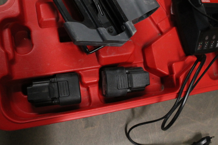 1174579-13 Nail gun Senco SGT90i