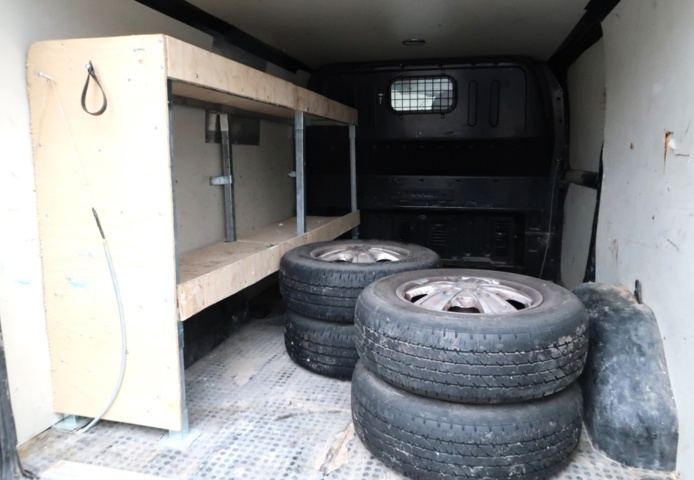 773530-9 Ford Transit T260 2.2 TDCi Manual, 85hp, 2010