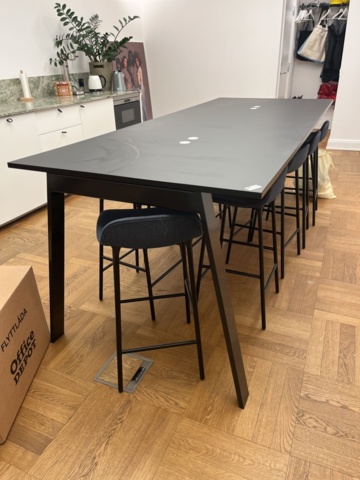 1146712-1 High conference table / Dining table