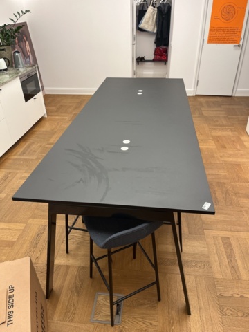 1146712-4 High conference table / Dining table