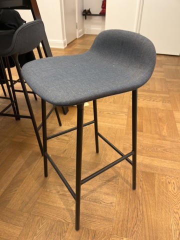 1146712-7 High conference table / Dining table