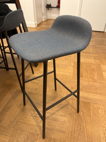 1146712-8 High conference table / Dining table