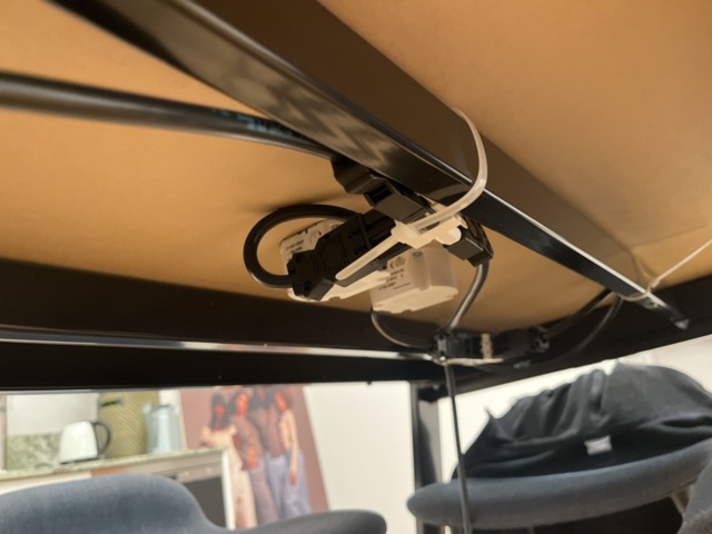 1146712-11 High conference table / Dining table