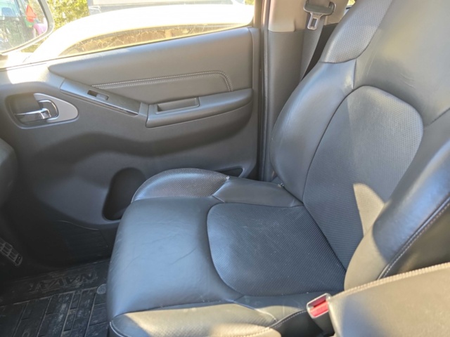 956396-7 Nissan Navara Double Cab 2.5 dCi 4x4 Automatic, 190hp, 2012