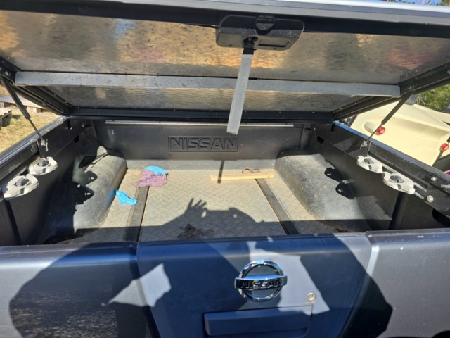 956396-14 Nissan Navara Double Cab 2.5 dCi 4x4 Automatic, 190hp, 2012