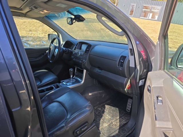 956396-20 Nissan Navara Double Cab 2.5 dCi 4x4 Automatic, 190hp, 2012