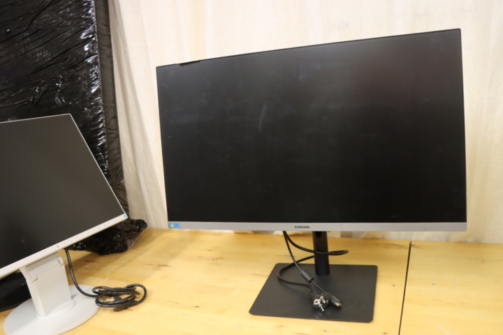 1140092-5 27 inch Samsung S27R652FDU