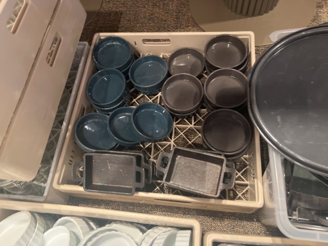 1164302-6 Collection with molds & plates in different models