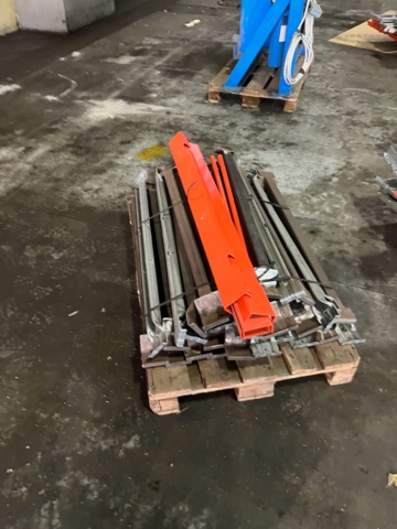 1121099-17 Pallet rack EAB