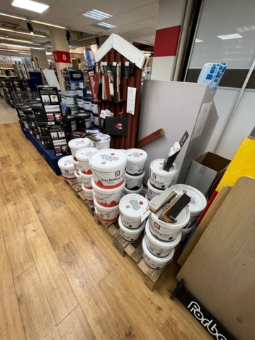 1149089-9 Butikslager med färg