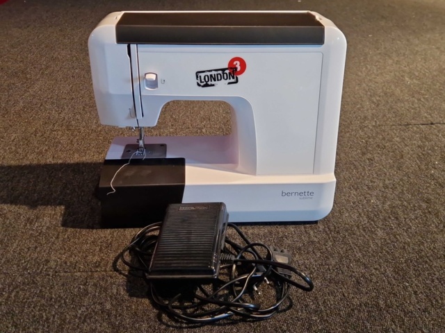 1150937-4 Steam cleaner, table vacuum cleaner, sewing machine, etc