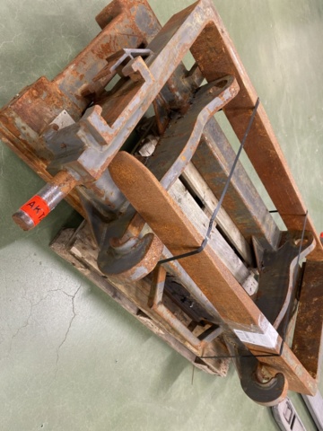 1142330-22 Fork rack Large BM * Updated *