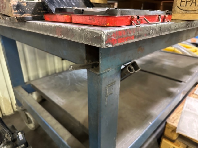 1144176-7 Solid workbench (Workbench only)