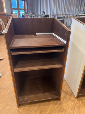 1117705-6 Podier/Hovmästarpulpet 2st