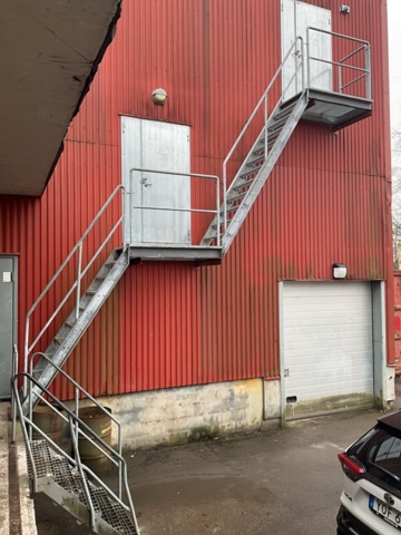 1121134-2 Ståltrappa / utrymningstrappa