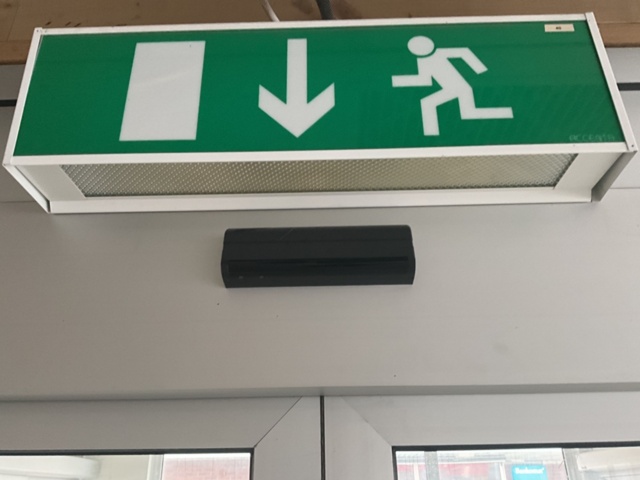 1121142-3 Entrance with Besam door opener