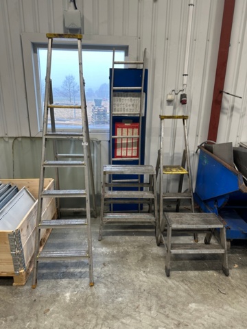 Various ladders - PS Auction - We value the future - Largest in net ...