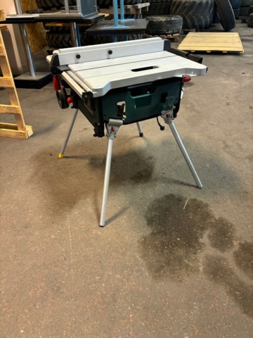 1069708-2 Metabo Table saw TS 254 with stand and wheels