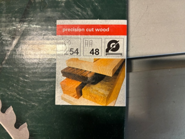 1069708-8 Metabo Table saw TS 254 with stand and wheels