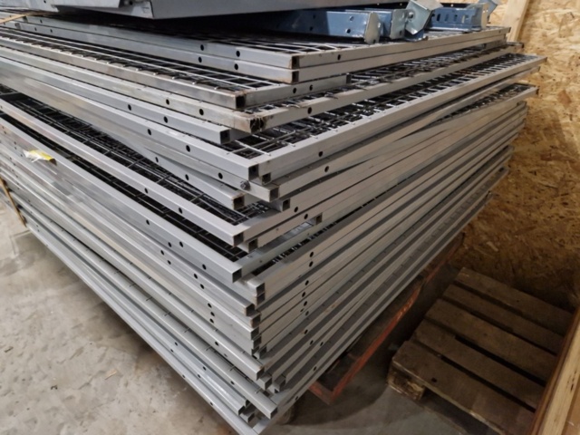 1179339-3 45 pieces of fall protection for pallet racking