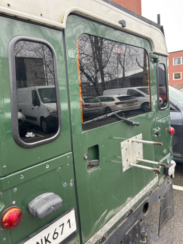1172838-38 Land Rover Defender 90 Station Wagon 2.5 TD5 4x4 Manual, 122hp, 1999