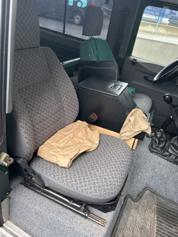 1172838-16 Land Rover Defender 90 Station Wagon 2.5 TD5 4x4 Manual, 122hp, 1999