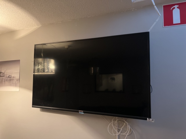 1154273-1 TV about 55" with wall mount - TCL