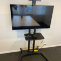 1149936-1 Samsung UHD 43" with TV stand on wheels