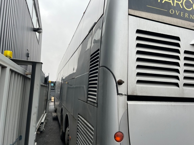 1154215-6 TOUR BUS SCANIA K 470 -07 (17 beds)