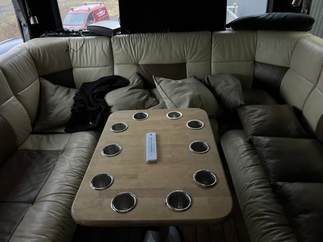 1154215-19 TOUR BUS SCANIA K 470 -07 (17 beds)