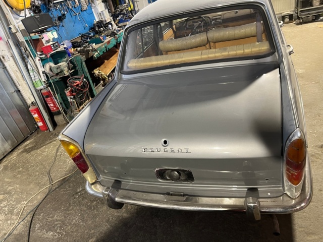 953385-5 Peugeot 404 SL 1.6 "Super Luxe" - 1964