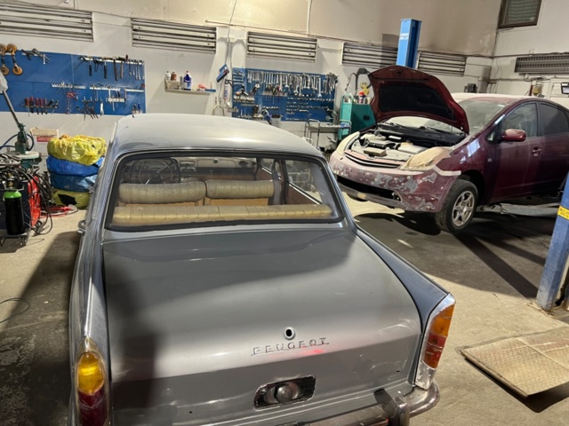 953385-30 Peugeot 404 SL 1.6 "Super Luxe" - 1964