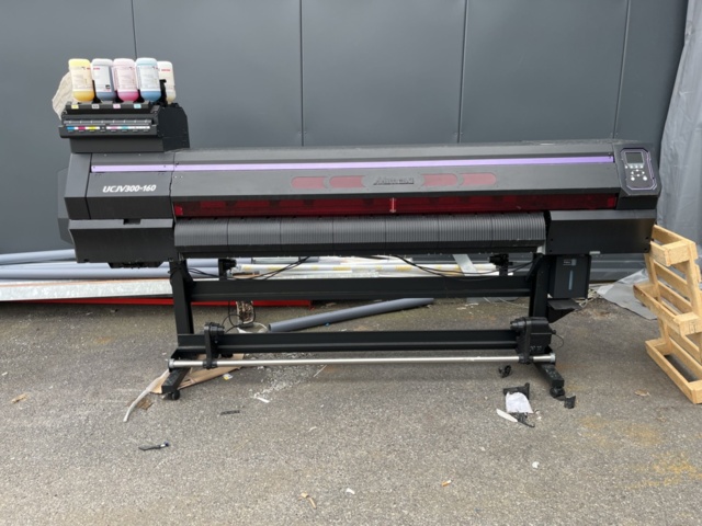 1146767-4 Large format printer Mimaki UCJV300-160