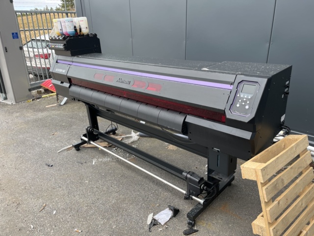1146767-12 Large format printer Mimaki UCJV300-160