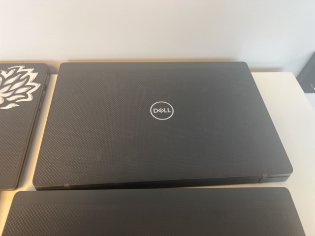 1154292-4 Laptops 4 pcs Dell Latitude 7400 - 2020