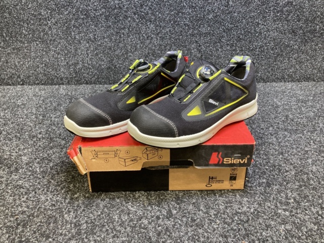 1179028-1 Safety shoe Sievi Racer Free Roller S1P p.46