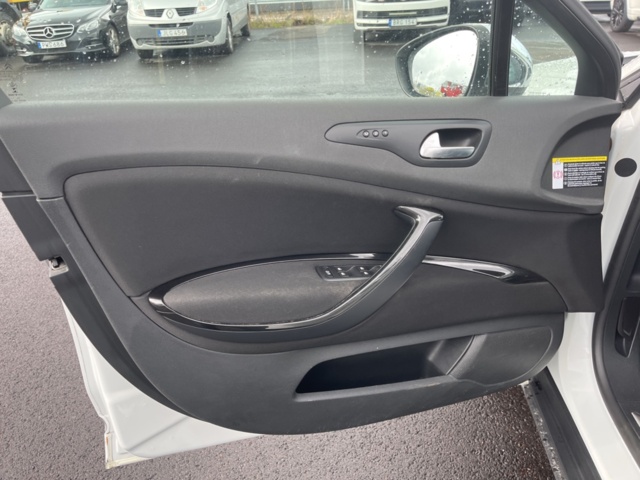 1154211-21 Citroën C5 Tourer 2.2 HDi Automatic, 204hp, 2014