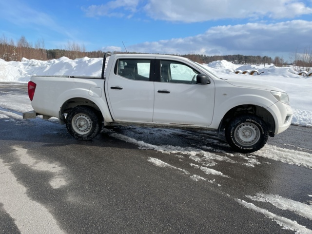 1182683-4 Nissan Navara Dubbelhytt 2.3 dCi 4WD Manuell, 163hk, 2019. Repobjekt.