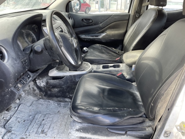 1182683-90 Nissan Navara Dubbelhytt 2.3 dCi 4WD Manuell, 163hk, 2019. Repobjekt.