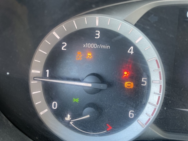 1182683-115 Nissan Navara Dubbelhytt 2.3 dCi 4WD Manuell, 163hk, 2019. Repobjekt.